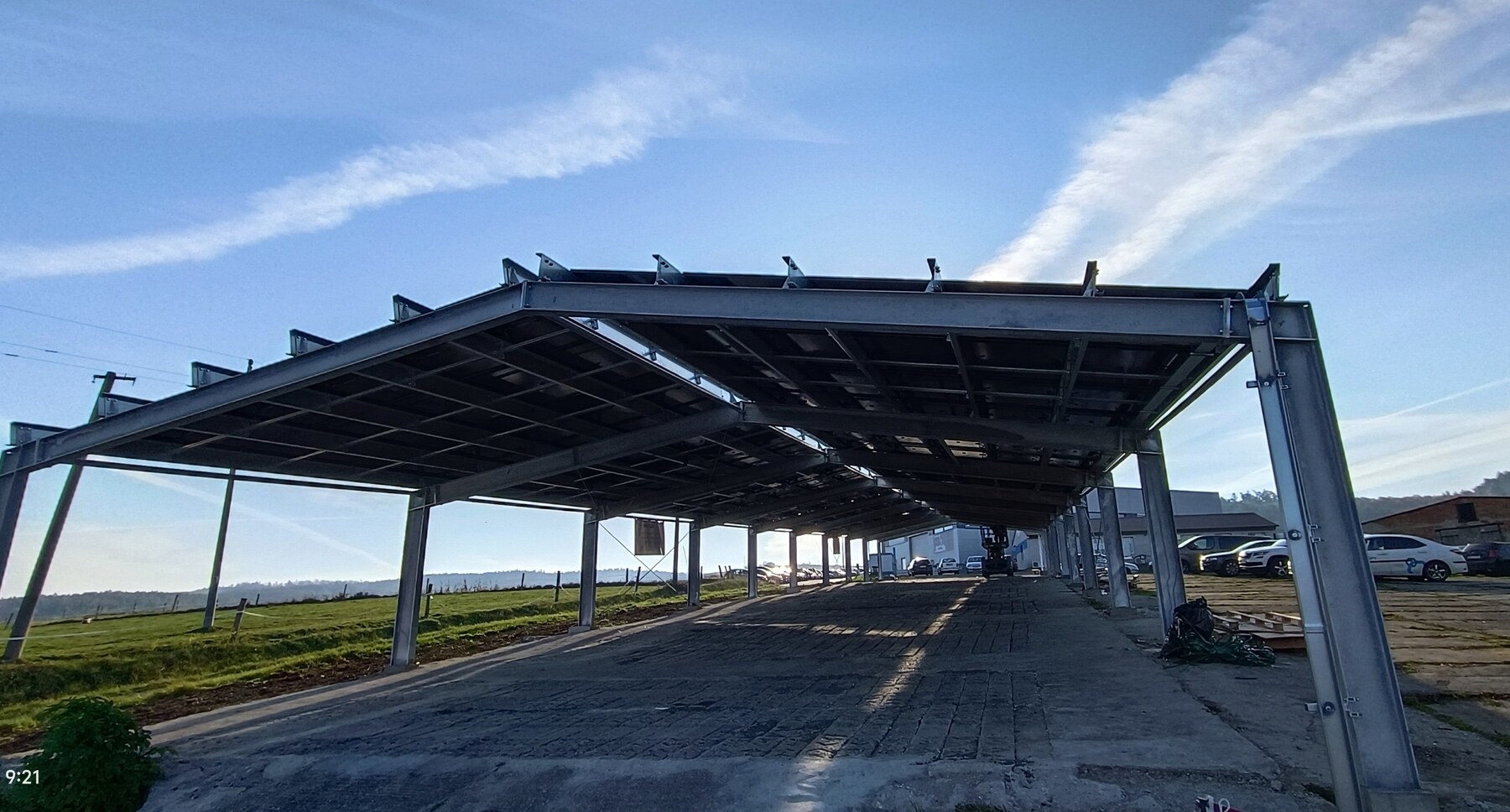Fotovoltaický carport ZAKo Březnice